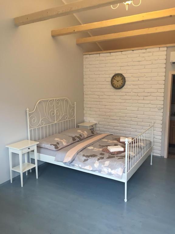 La Bobul Apartments Drnholec Ngoại thất bức ảnh